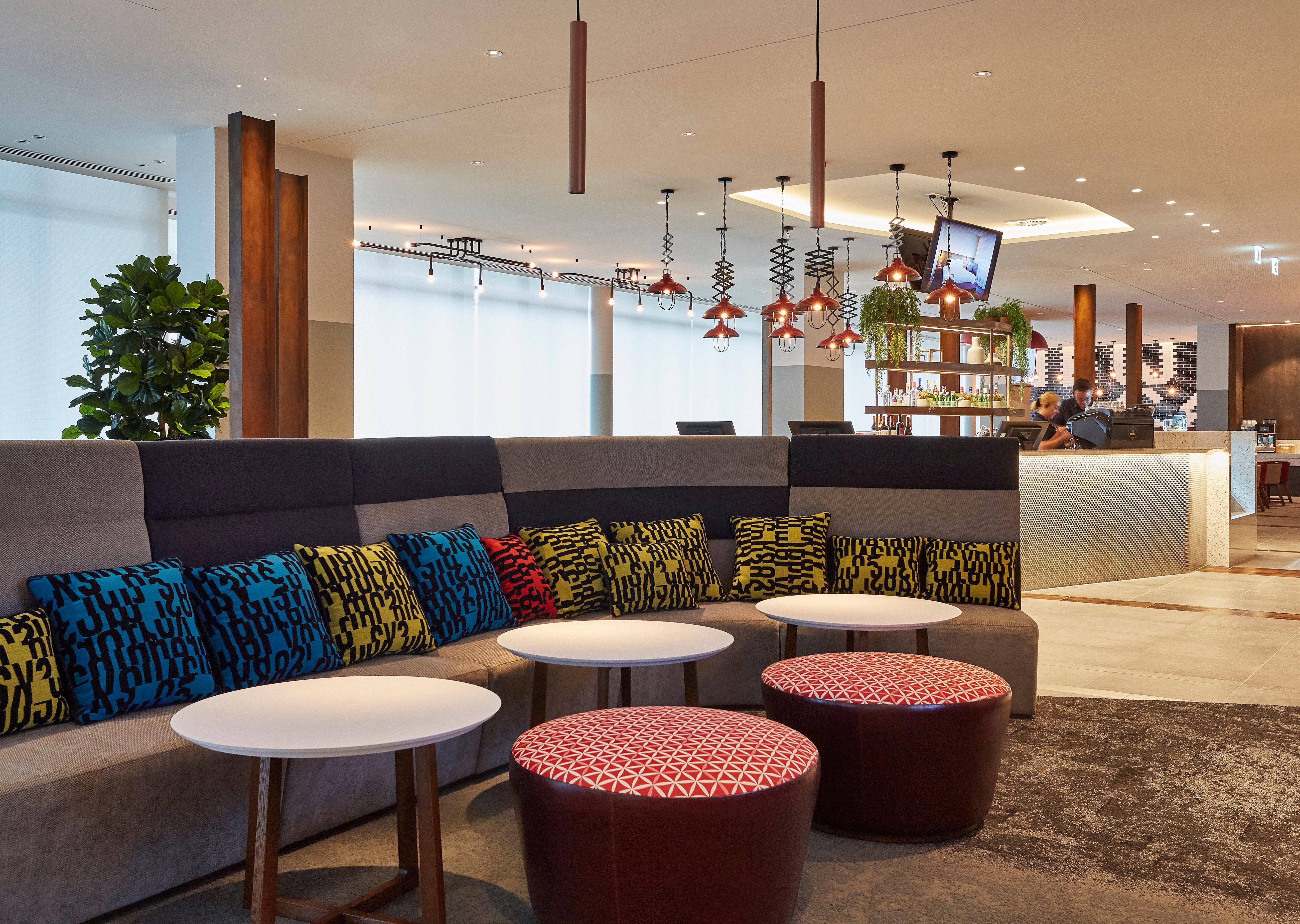 Holiday Inn Express Newcastle By Ihg Exterior foto