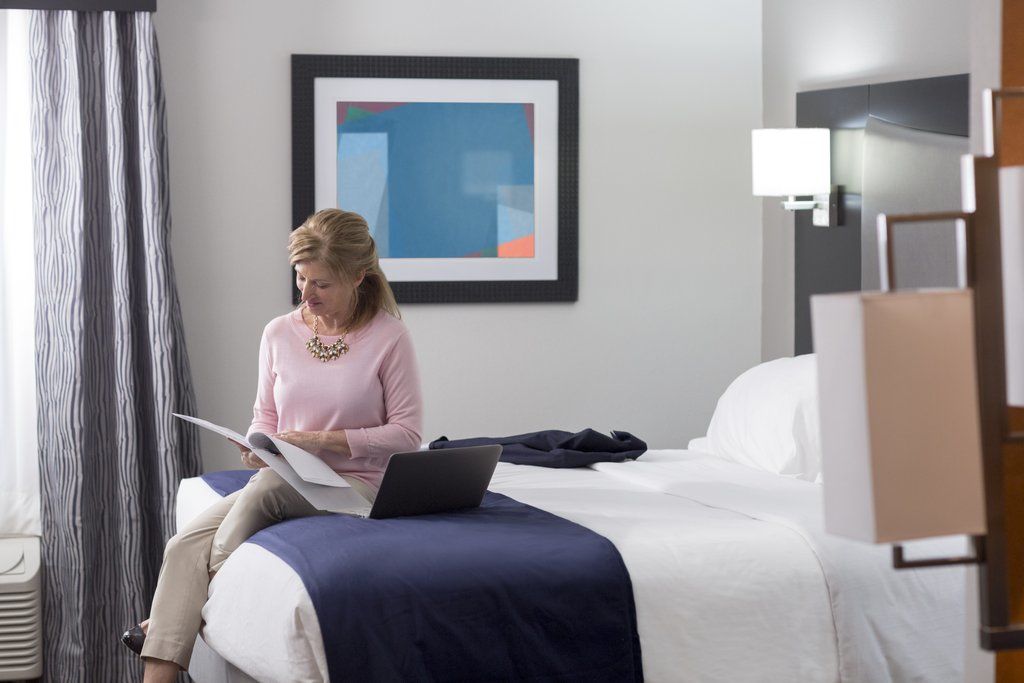 Holiday Inn Express Newcastle By Ihg Exterior foto